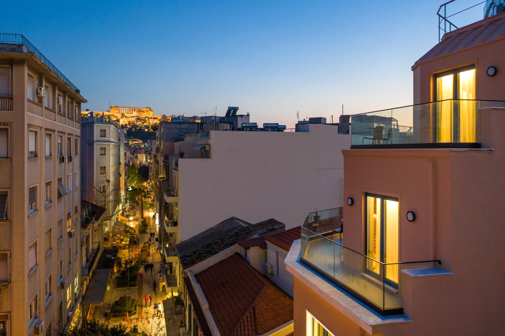 Hotel Bob W Eolou Atenas Exterior foto