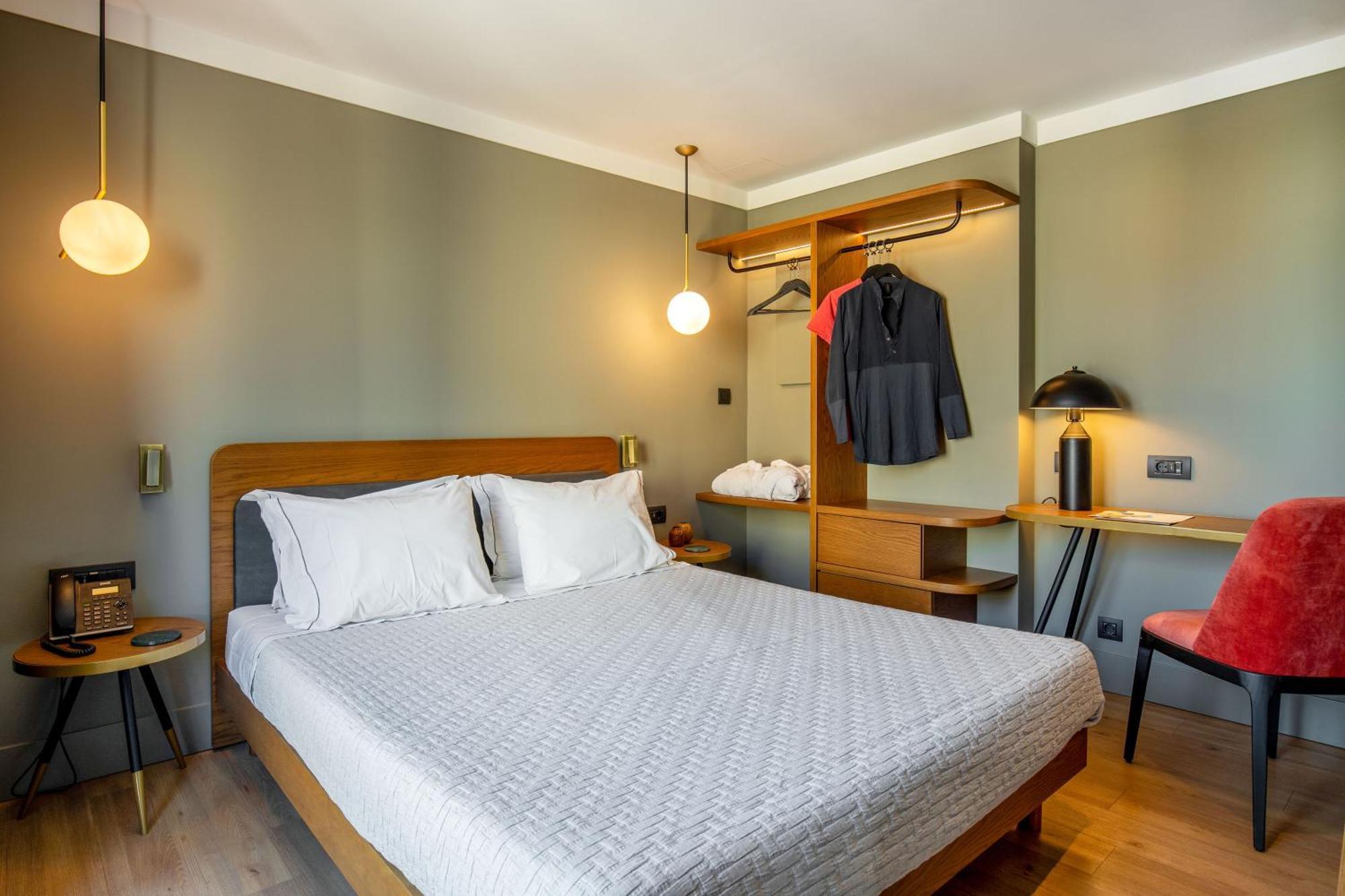 Hotel Bob W Eolou Atenas Exterior foto