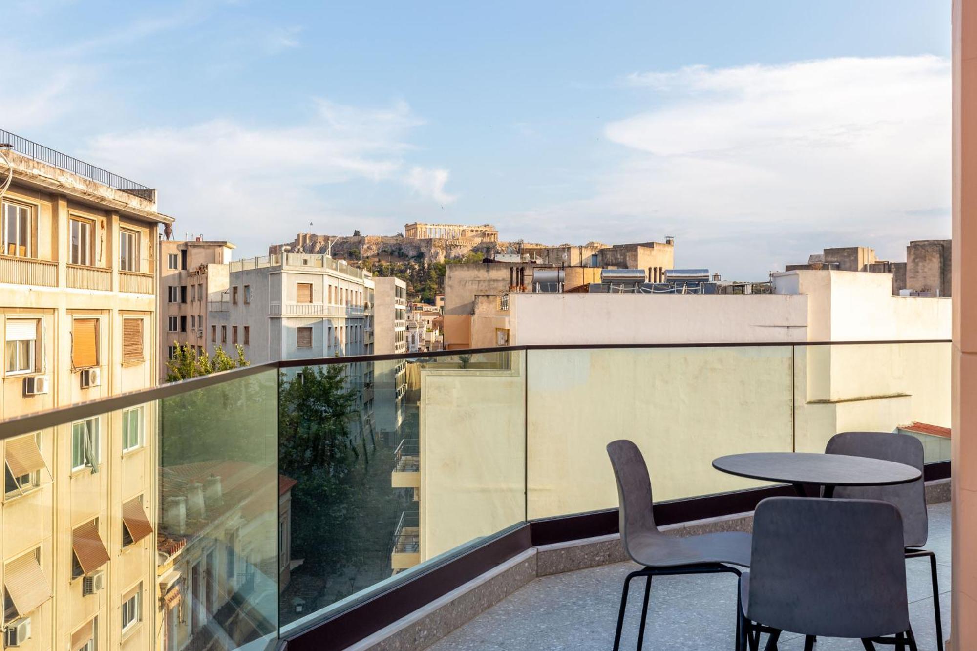 Hotel Bob W Eolou Atenas Exterior foto