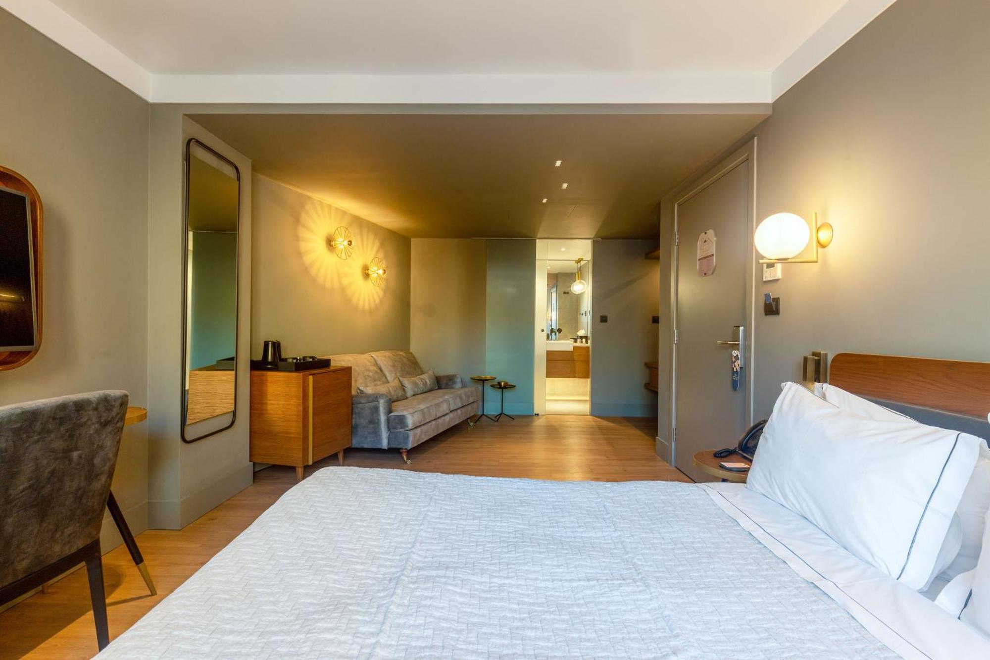Hotel Bob W Eolou Atenas Exterior foto