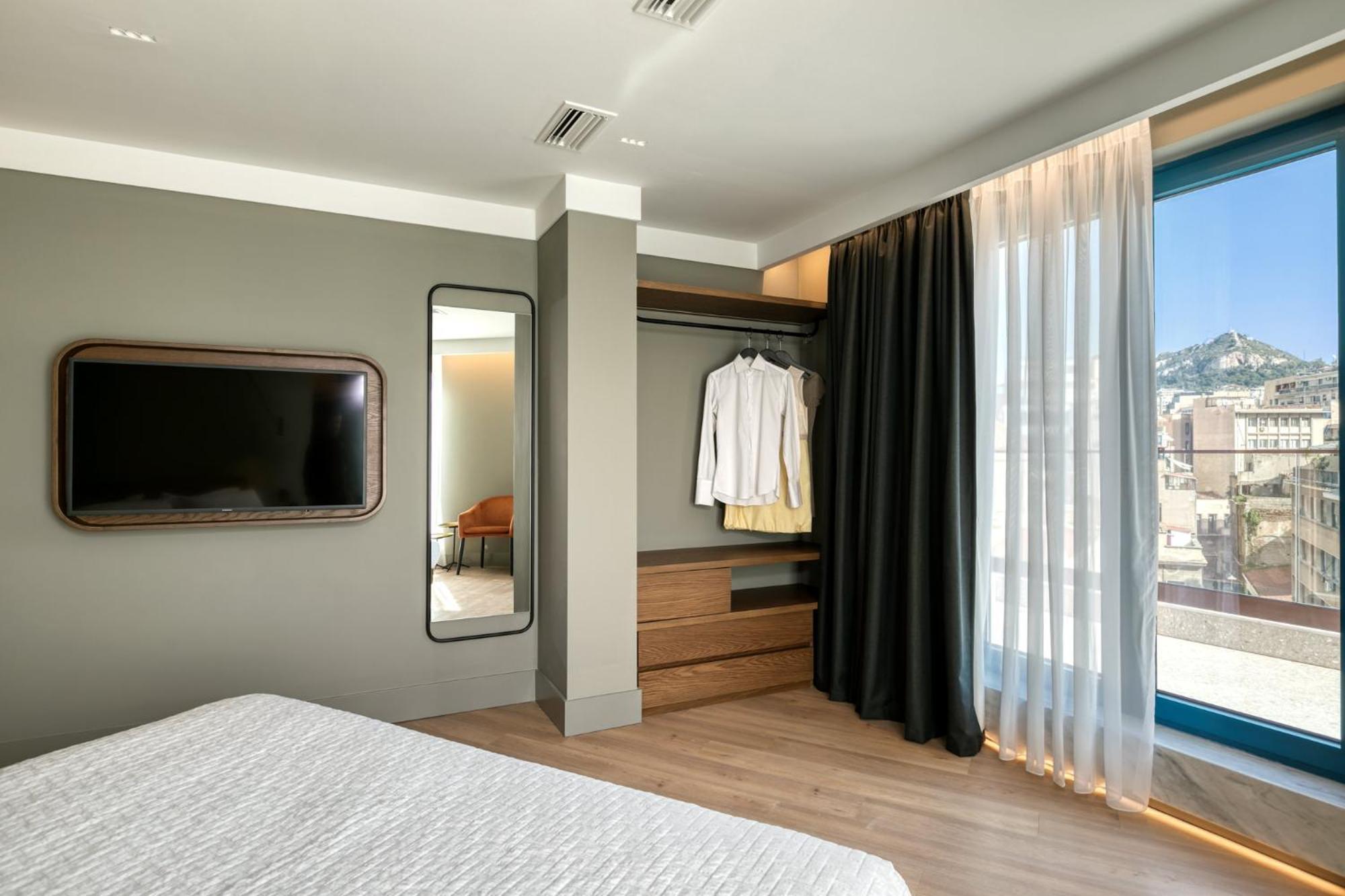 Hotel Bob W Eolou Atenas Exterior foto
