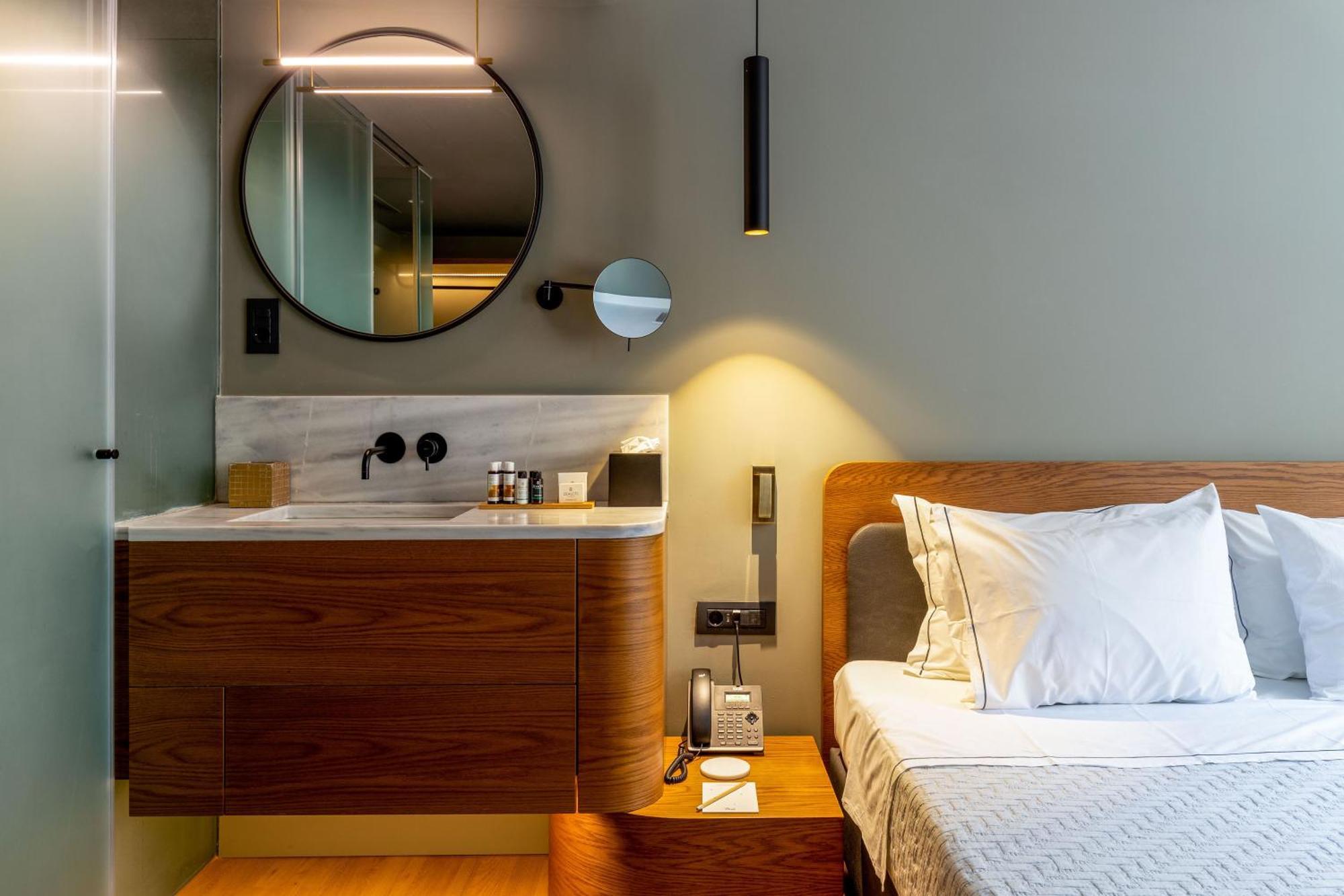 Hotel Bob W Eolou Atenas Exterior foto