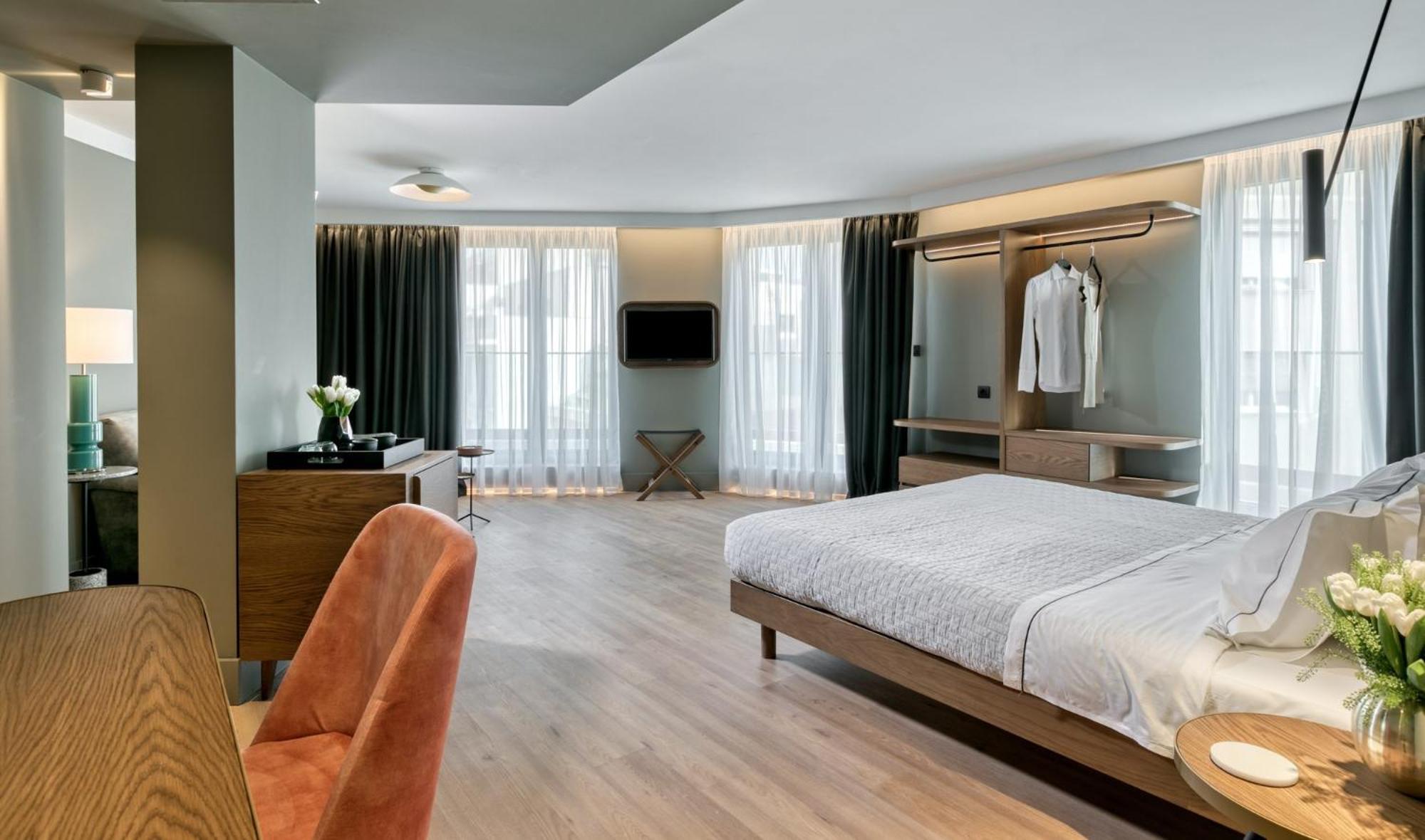 Hotel Bob W Eolou Atenas Exterior foto