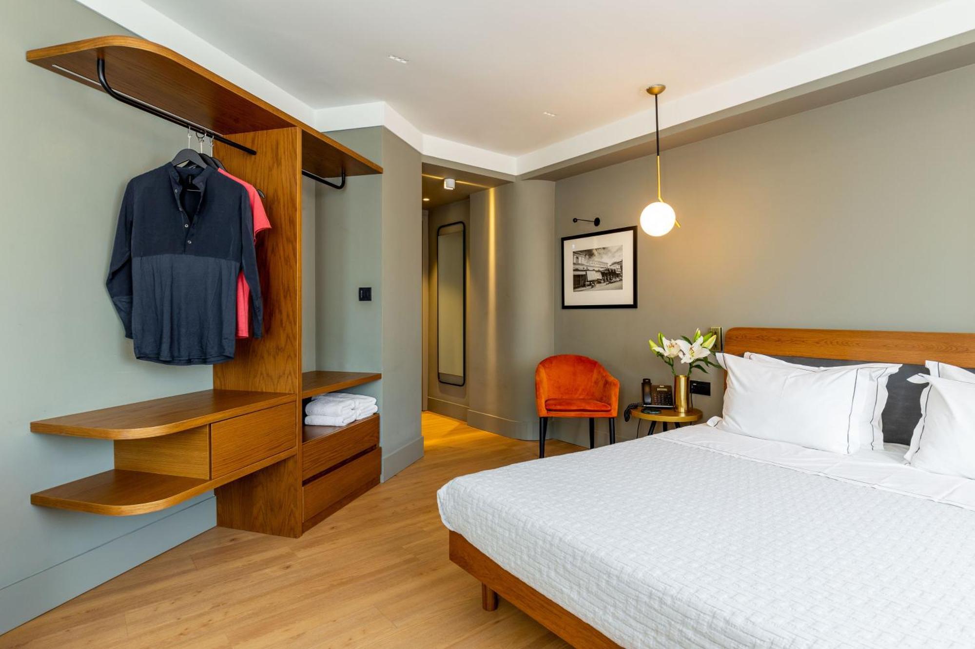 Hotel Bob W Eolou Atenas Exterior foto