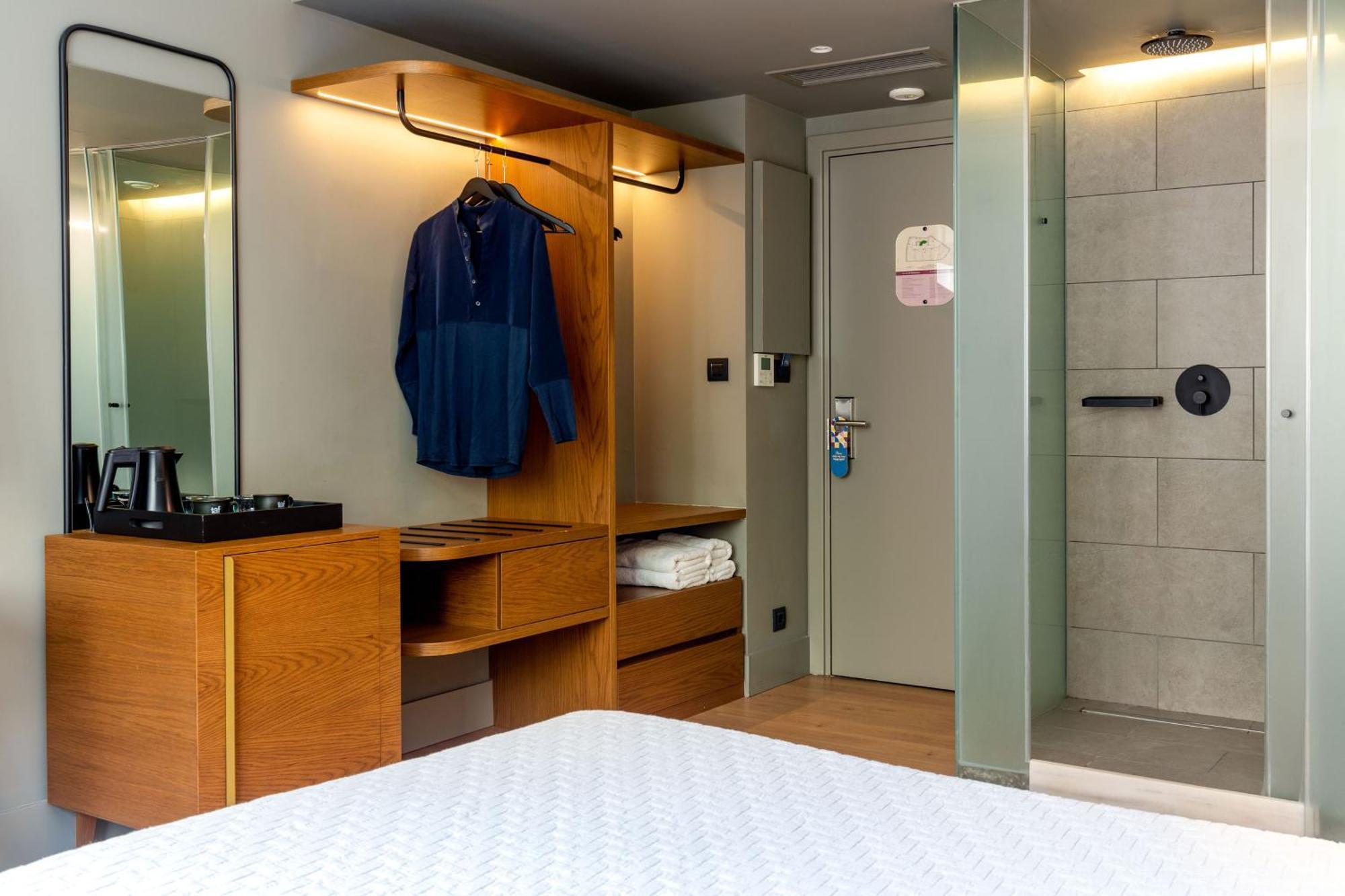 Hotel Bob W Eolou Atenas Exterior foto